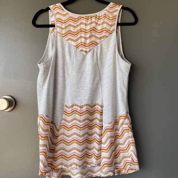 Flowy tank top - Picture 4 of 4